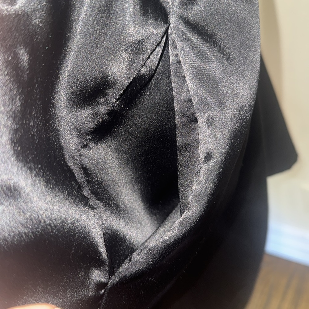 VICTORIA’S SECRET Black Short Kimono Robe with Pockets Lined with Pink Size M/L - Picture 9 of 11
